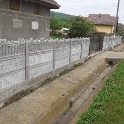 Gard beton Baroc 1 cu stâlpi simpli 1,5 m-2